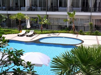 Bs Premier Airport Hotel