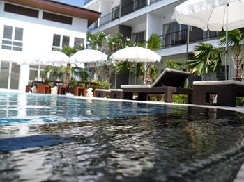 Bs Premier Airport Hotel