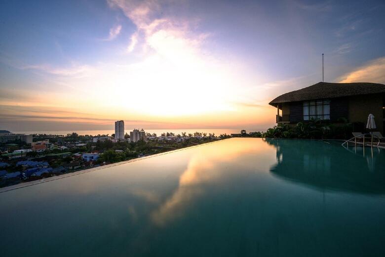 Hotel Karon Phunaka Resort & Spa