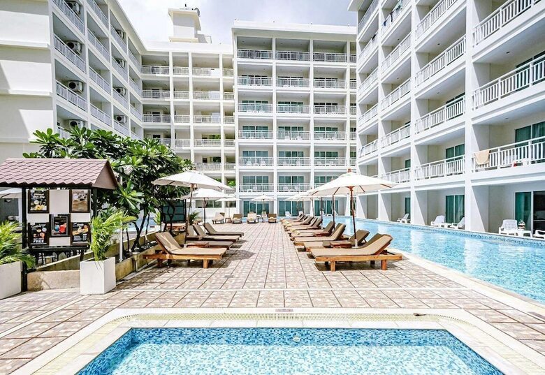 Hotel Chanalai Hillside Resort