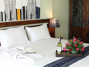 Cc's Hideaway Hotel
