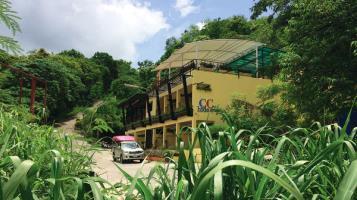Cc's Hideaway Hotel
