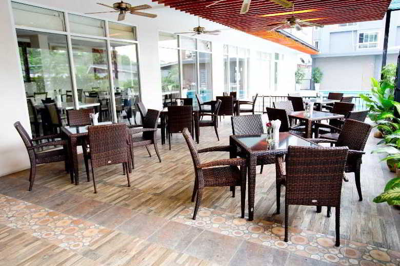 Hotel Sinsuvarn Airport Suite