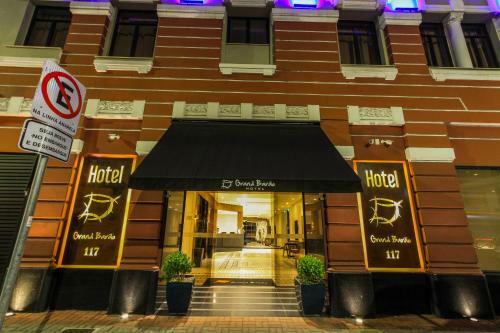 Hotel Grand Bar�o