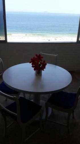 Apartamento Copacabana Frente Mar