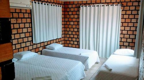 Hostal Porto Suites Pousada