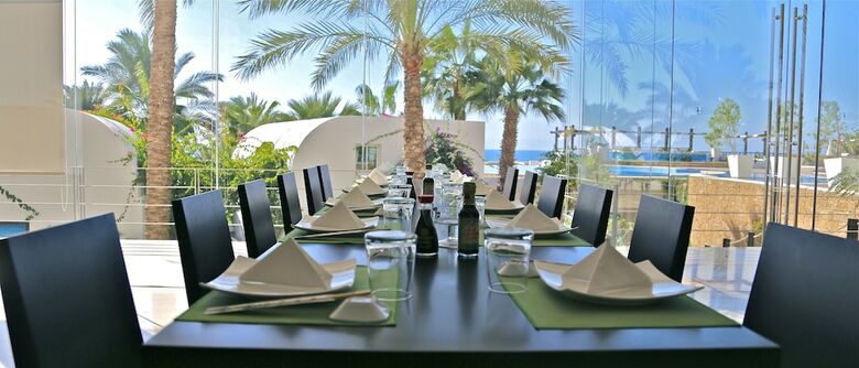Hotel Warwick Pangea  Beach Resort & Spa