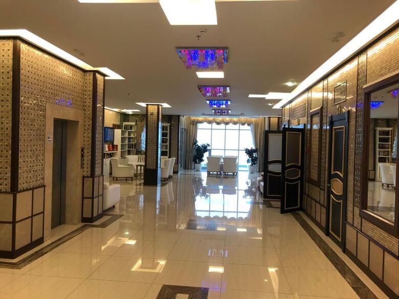Aysberq Hotel