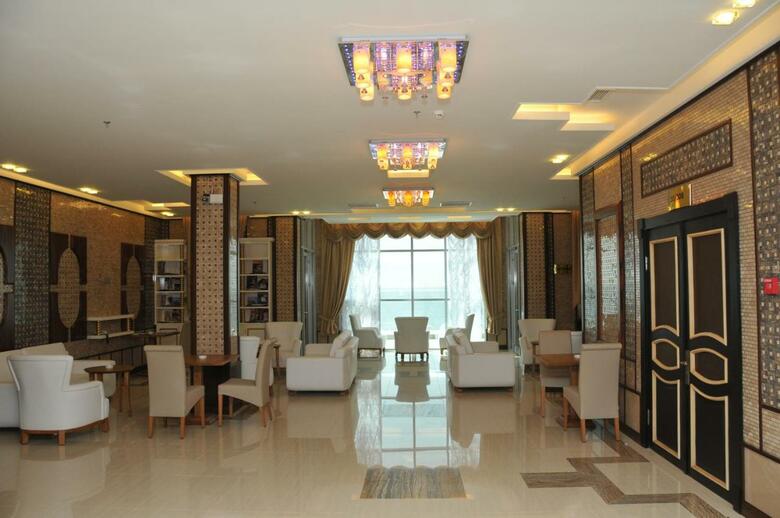 Aysberq Hotel