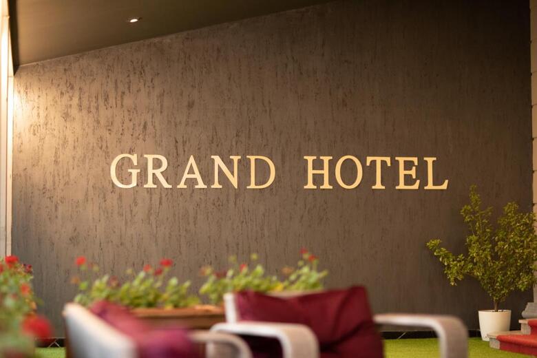 Grand Hotel