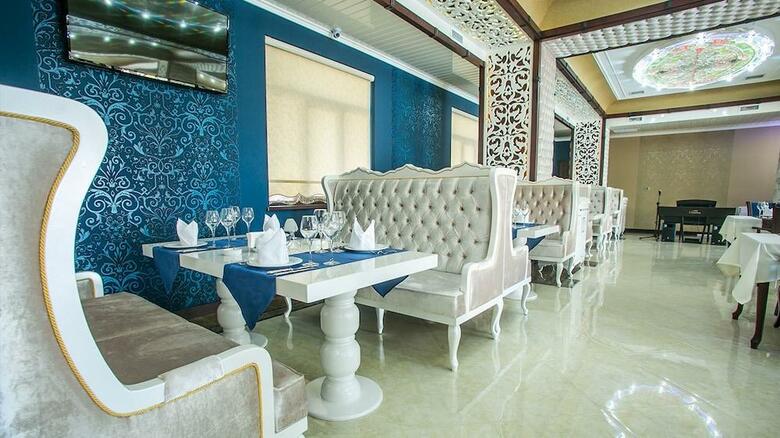 Hotel Emerald