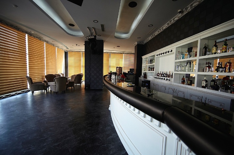 Divan Express Baku Hotel
