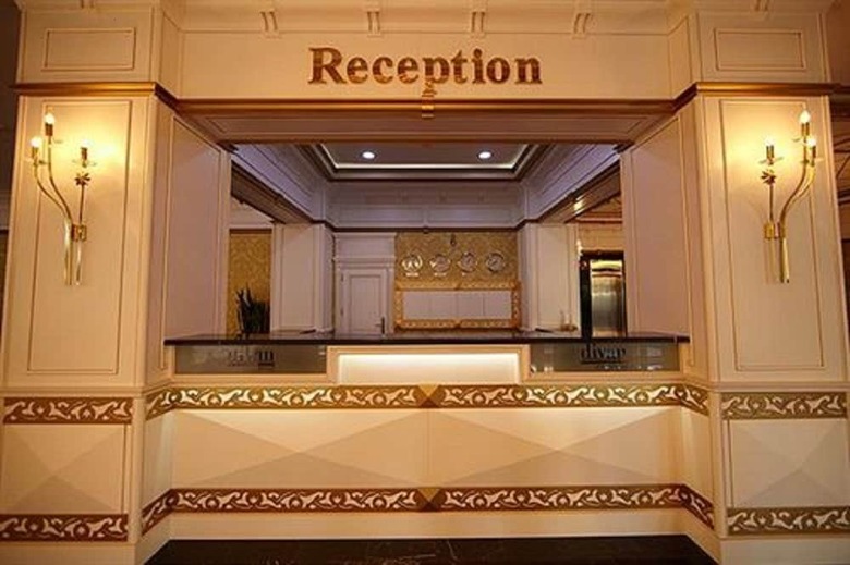 Divan Express Baku Hotel