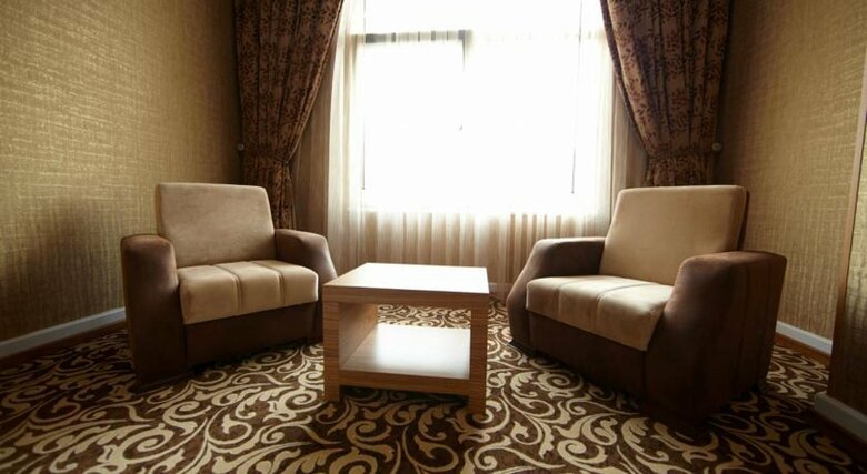 Divan Express Baku Hotel