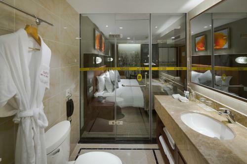 Golden View Hotel