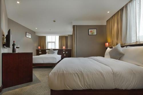 Golden View Hotel