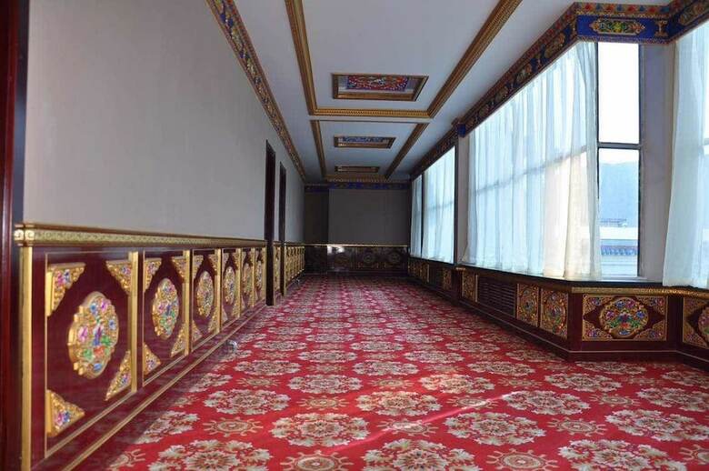 Overseas Tibetan Hotel
