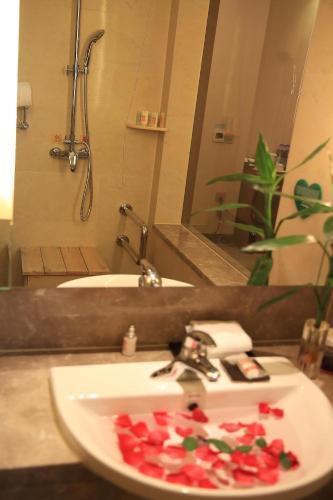 Hotel Ramada Longyan