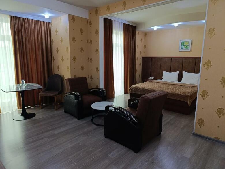 Aef Hotel