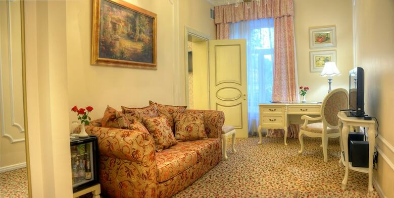 Frederic Koklen Boutique Hotel