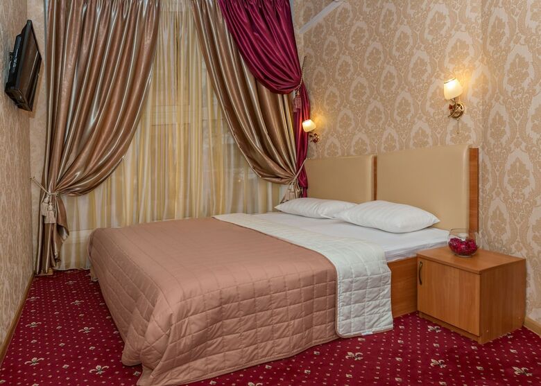 Lermontovskiy Hotel