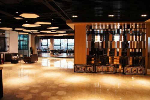 J Hotel