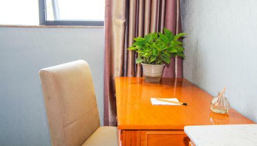 Hua Yu Hotel