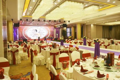 Fuzhou Meilun Hotel