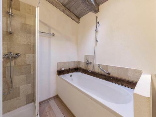 Three-bedroom Holiday Home In Bale