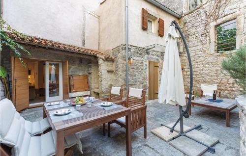 Three-bedroom Holiday Home In Bale