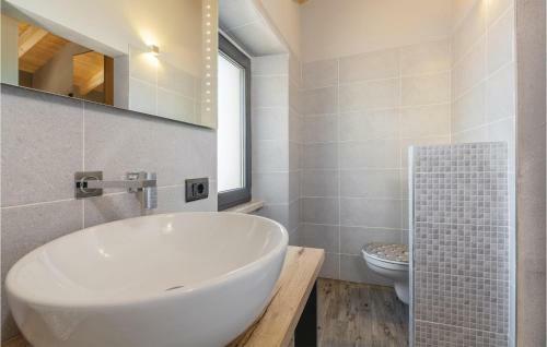 Five-bedroom Holiday Home In Barban