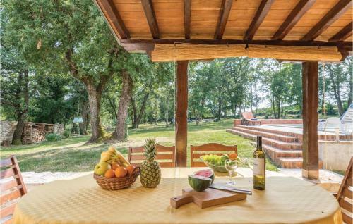 Three-bedroom Holiday Home In Barban