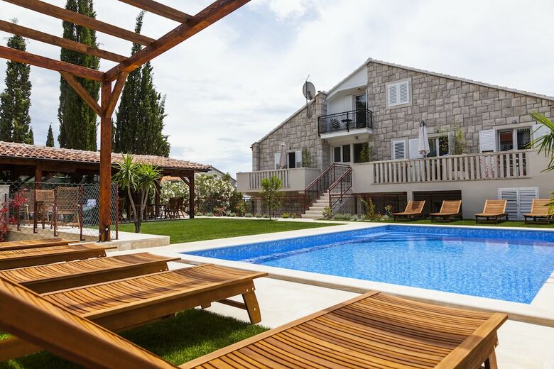 Hostal Villa Mediterranea
