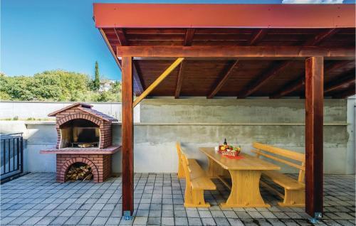 Two-bedroom Apartment In Crikvenica