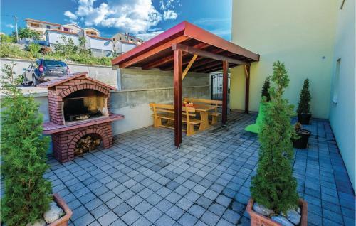 Two-bedroom Apartment In Crikvenica