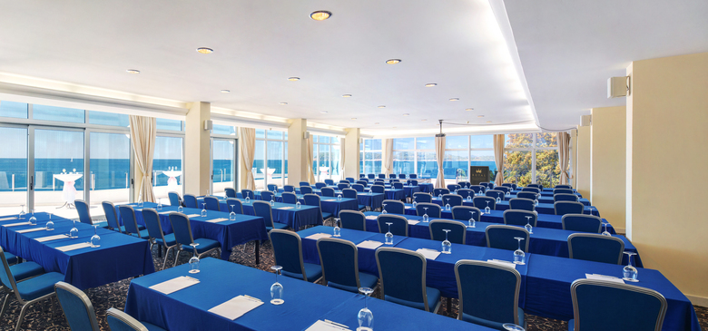 Royal Blue Hotel