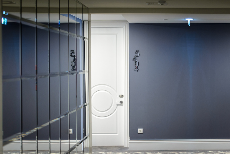 Royal Blue Hotel