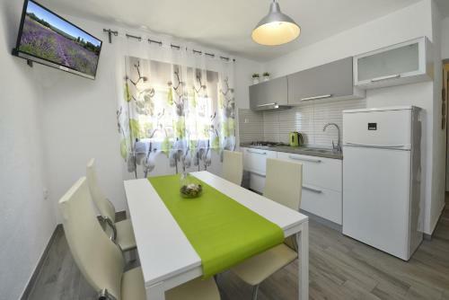 Apartment Funtana 1