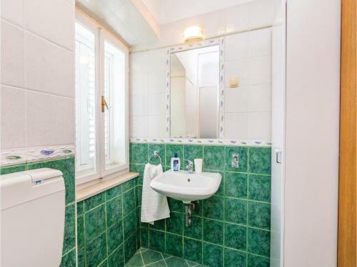 One-bedroom Apartment In Gabonjin