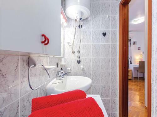 One-bedroom Apartment In Jadranovo