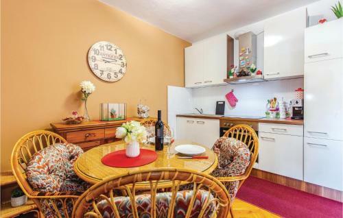 One-bedroom Apartment In Jadranovo
