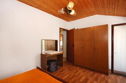 Apartment Jezera 5093a