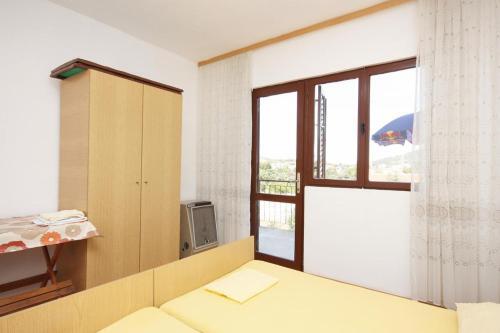 Apartments With A Parking Space Jezera (murter) - 5080