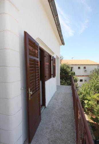 Apartments With A Parking Space Jezera (murter) - 5080