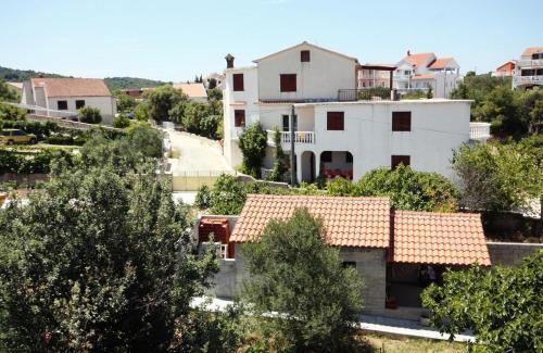 Apartments With A Parking Space Jezera (murter) - 5080