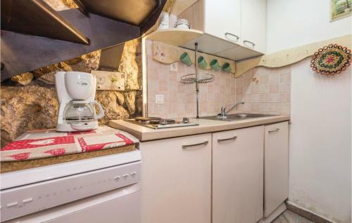 Three-bedroom Holiday Home In Jurdani