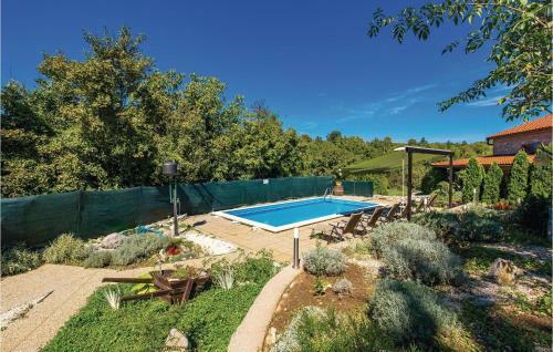 Three-bedroom Holiday Home In Jurdani