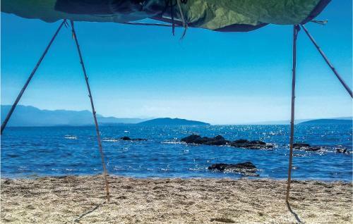 Three-bedroom Holiday Home In Kastel Stafilic