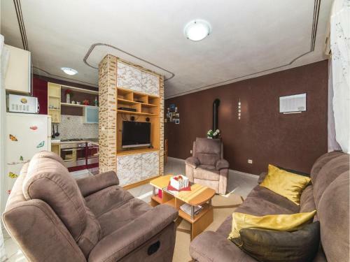 Two-bedroom Holiday Home In Kastel Novi