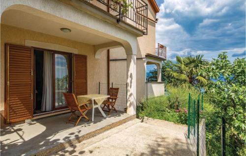 Three-bedroom Apartment In Lovran